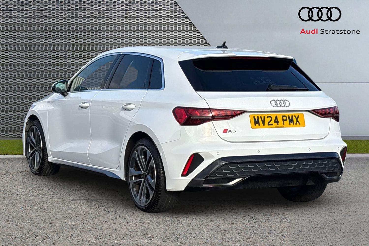 Used Audi A3 2024 for sale - 76487968: Photo 3