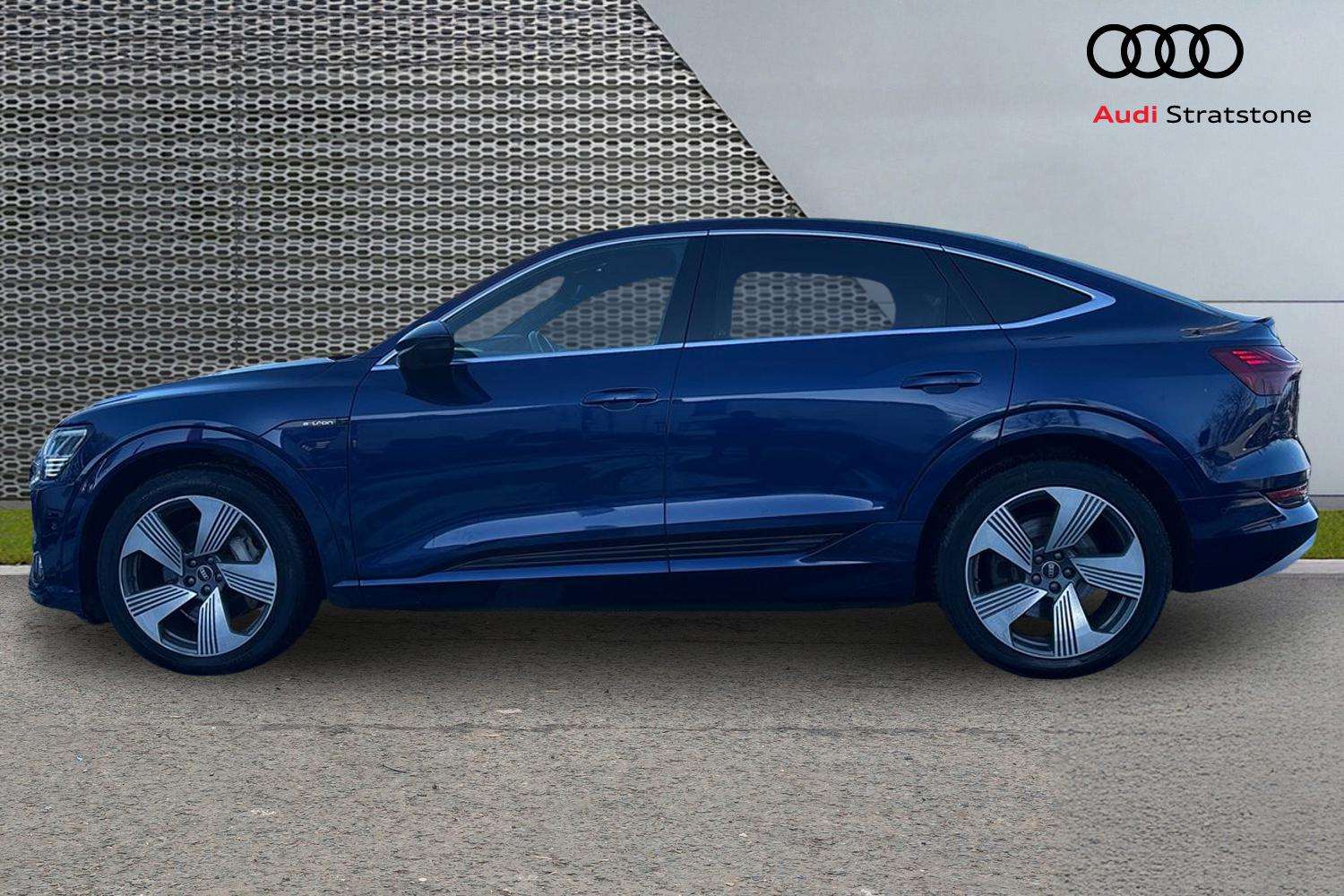 Used Audi e-tron 2021 for sale - 77044065: Photo 8