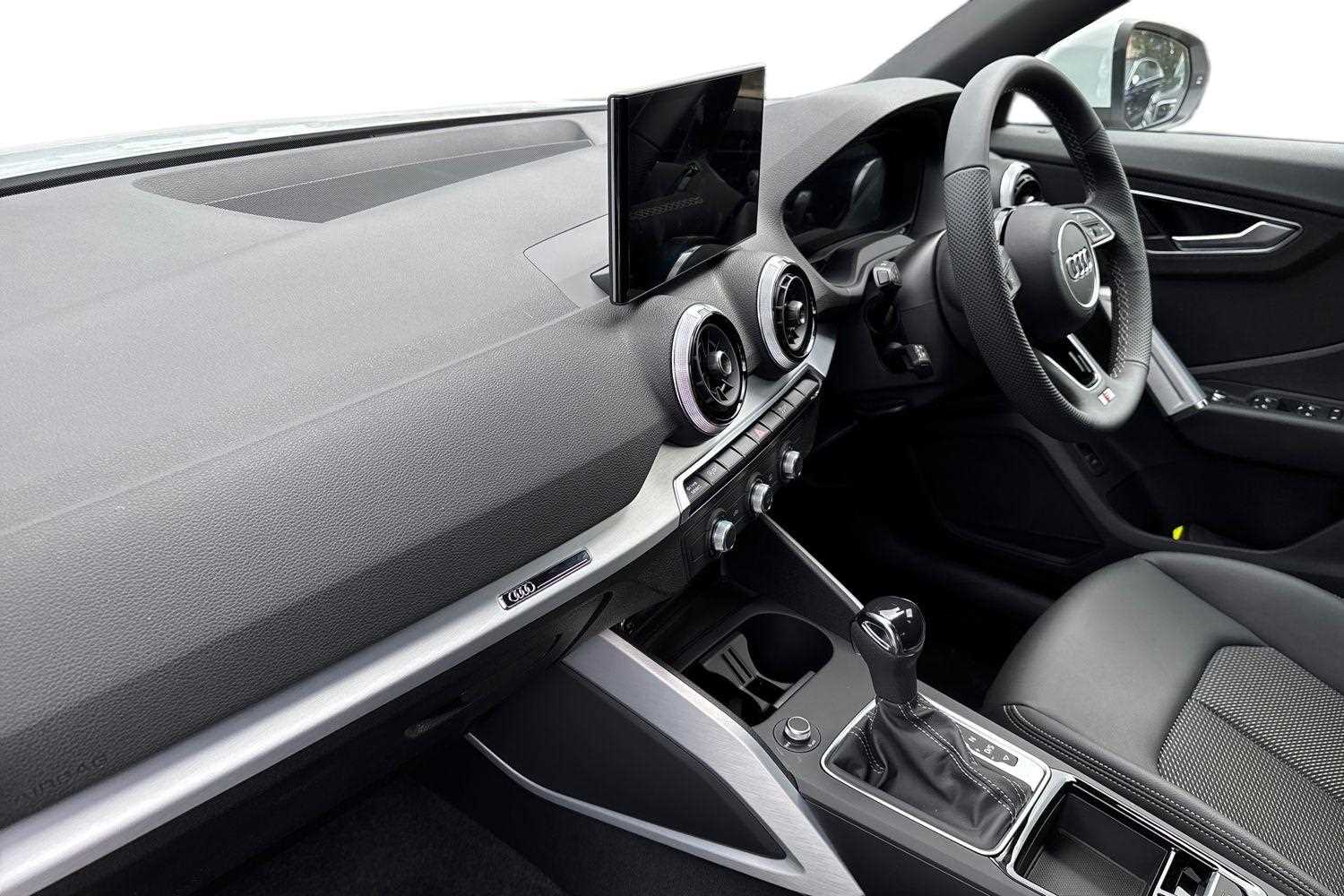 Used Audi Q2 2025 for sale - 77389918: Photo 2