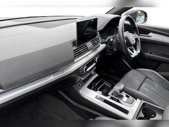 Used Audi Q5 2021 for sale - 75435065: Photo