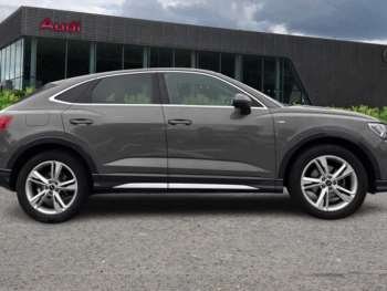 Used Audi Q3 2023 for sale - 75143574: Photo