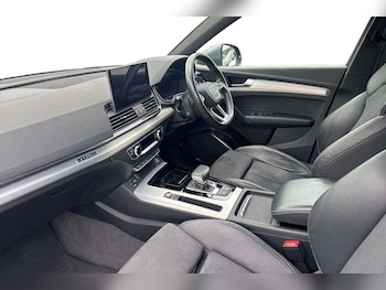 Used Audi Q5 2021 for sale - 76218436: Photo 2