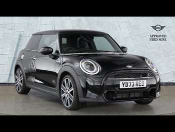 2024 (73) 2L Cooper S Exclusive 3dr