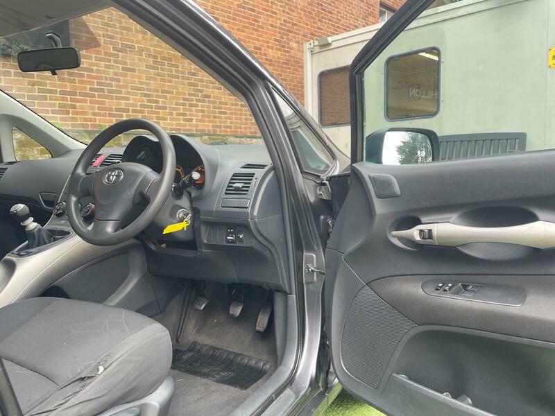 Used Toyota Auris 2009 for sale - 76497044: Photo 10