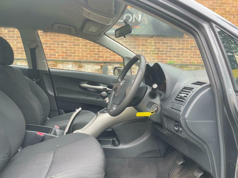 Used Toyota Auris 2009 for sale - 76497044: Photo 11