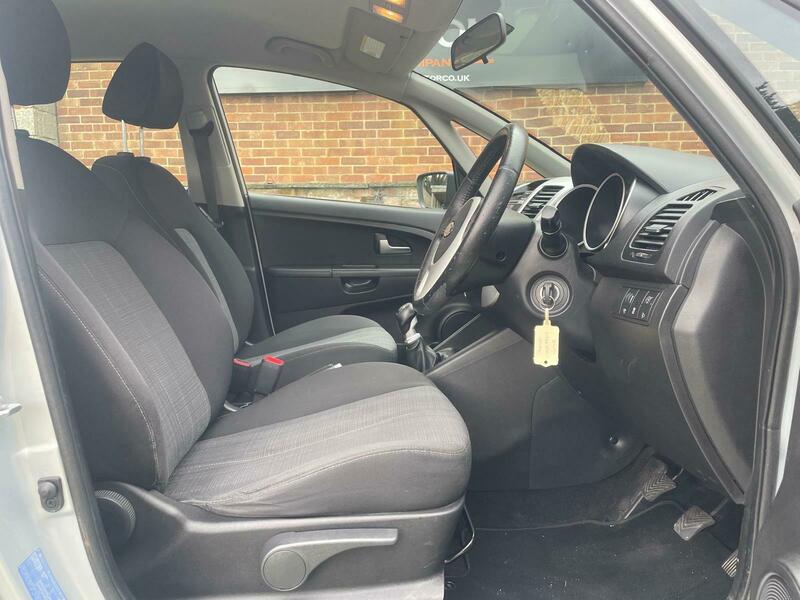 Used Kia Venga 2010 for sale - 76497051: Photo 11