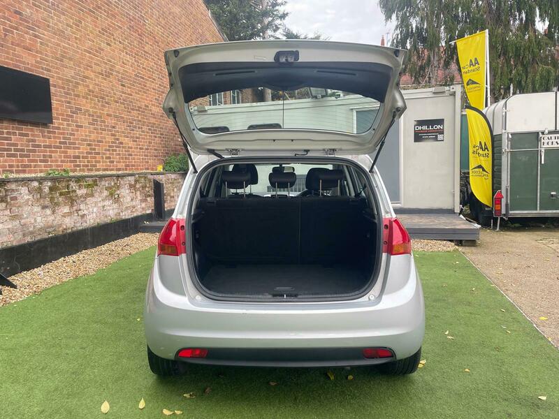 Used Kia Venga 2010 for sale - 76497051: Photo 17