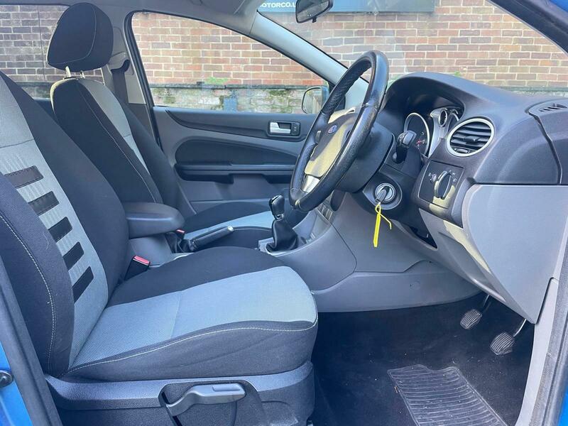 Used Ford Focus 2010 for sale - 77049154: Photo 11