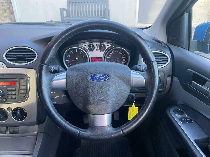 Used Ford Focus 2010 for sale - 77049154: Photo 14