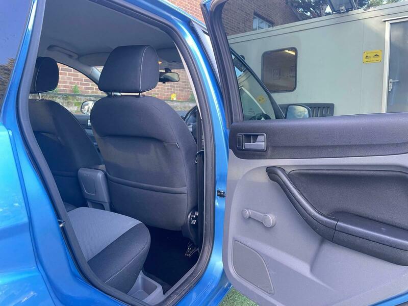 Used Ford Focus 2010 for sale - 77049154: Photo 15