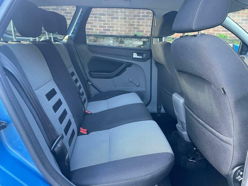 Used Ford Focus 2010 for sale - 77049154: Photo 16