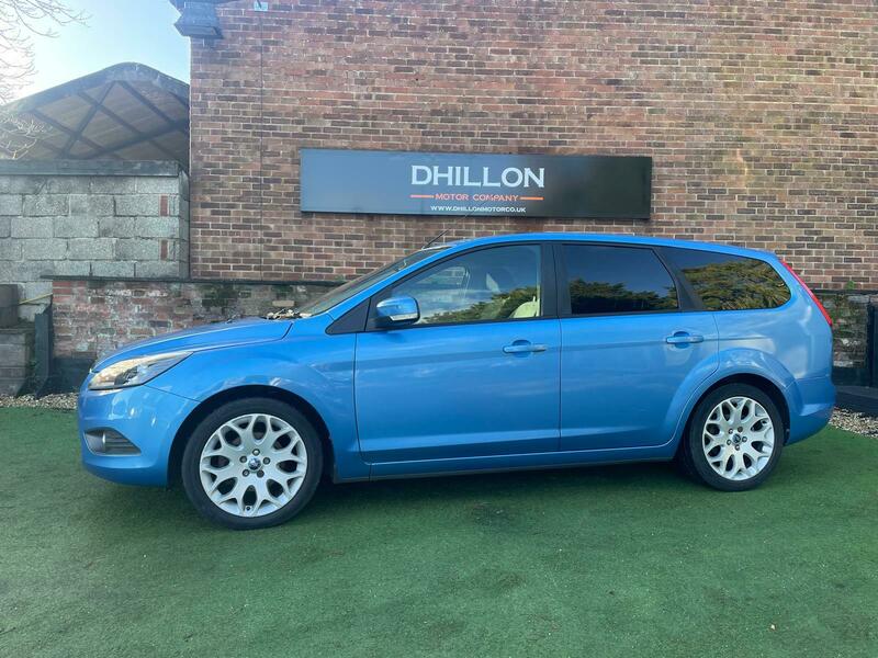 Used Ford Focus 2010 for sale - 77049154: Photo 2