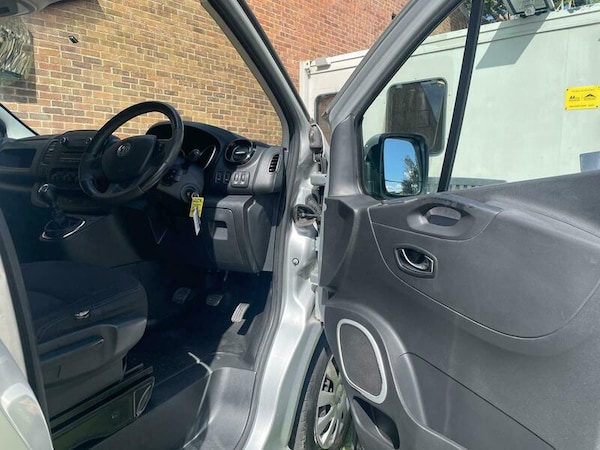 Used Vauxhall Vivaro 2017 for sale - 75110792: Photo 10