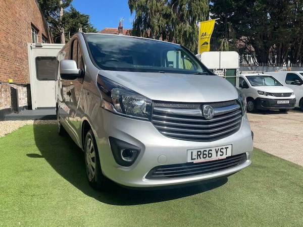 Used Vauxhall Vivaro 2017 for sale - 75110792: Photo 7