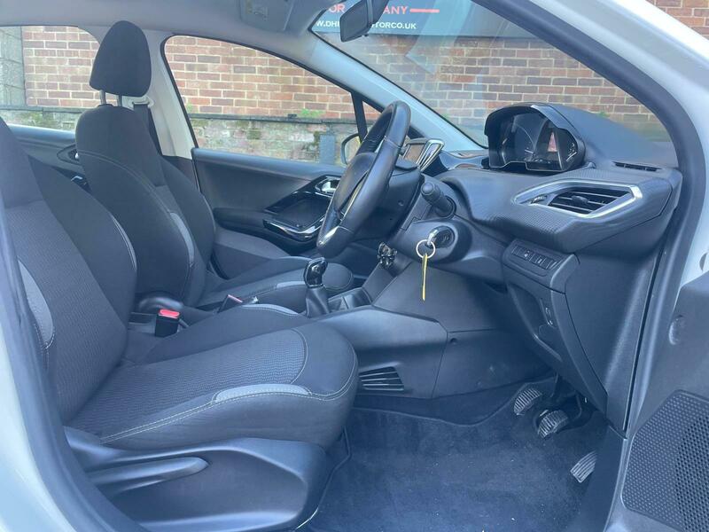 Used Peugeot 208 2015 for sale - 77049160: Photo 11