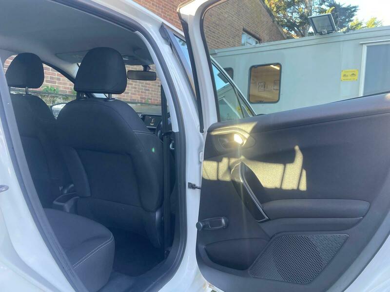 Used Peugeot 208 2015 for sale - 77049160: Photo 15
