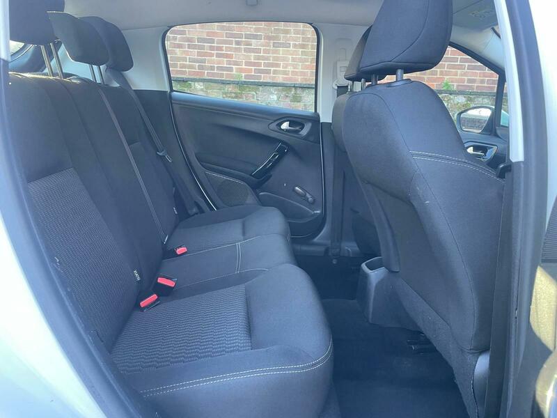 Used Peugeot 208 2015 for sale - 77049160: Photo 16