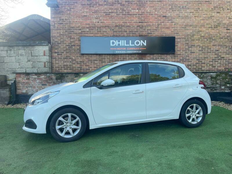 Used Peugeot 208 2015 for sale - 77049160: Photo 2