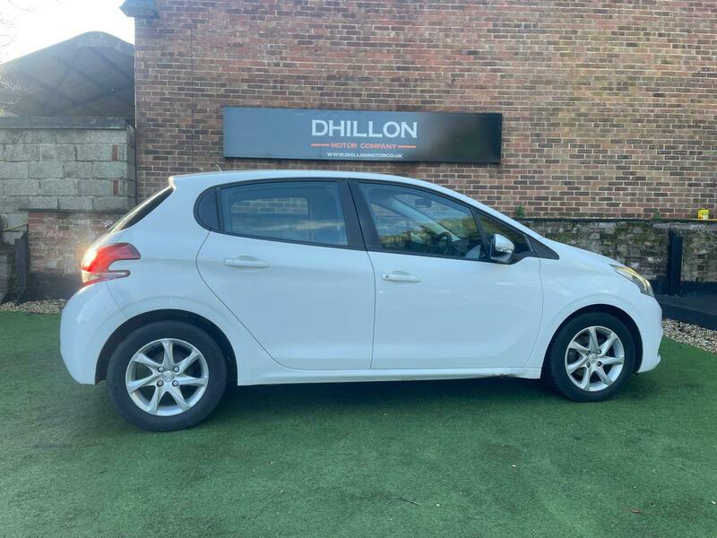 Used Peugeot 208 2015 for sale - 77049160: Photo 6