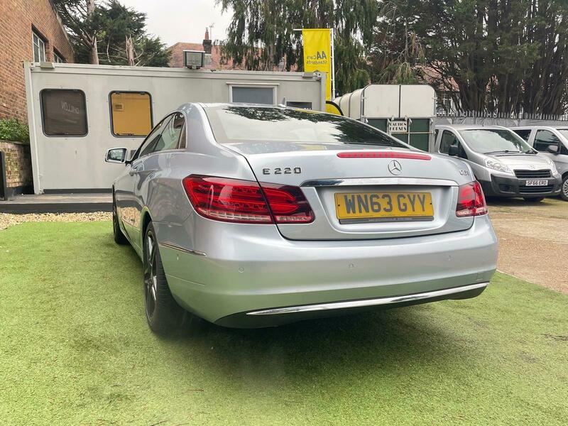 Used Mercedes-Benz E Class 2013 for sale - 77049153: Photo 3