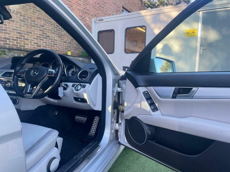 Used Mercedes-Benz C Class 2012 for sale - 77049149: Photo 10