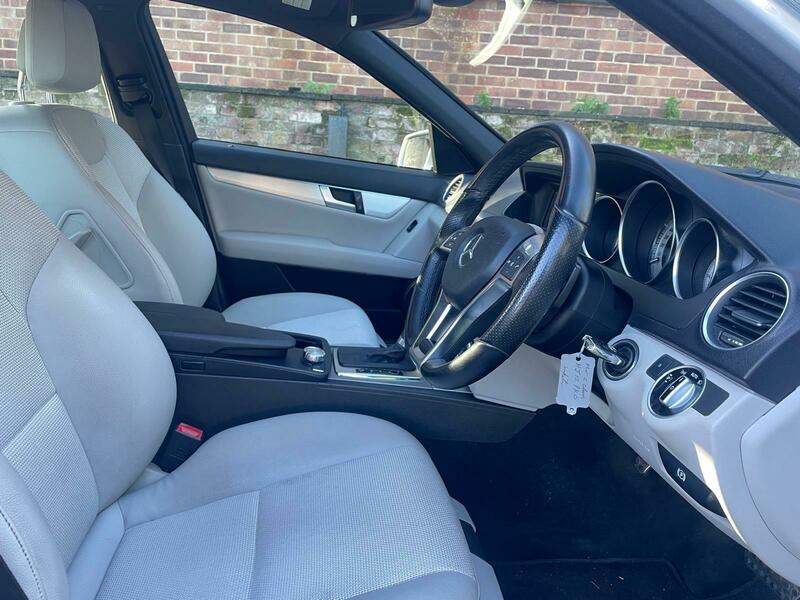 Used Mercedes-Benz C Class 2012 for sale - 77049149: Photo 11