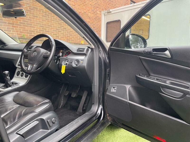 Used Volkswagen Passat 2010 for sale - 76768932: Photo 10