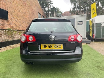 Used Volkswagen Passat 2010 for sale - 76768932: Photo