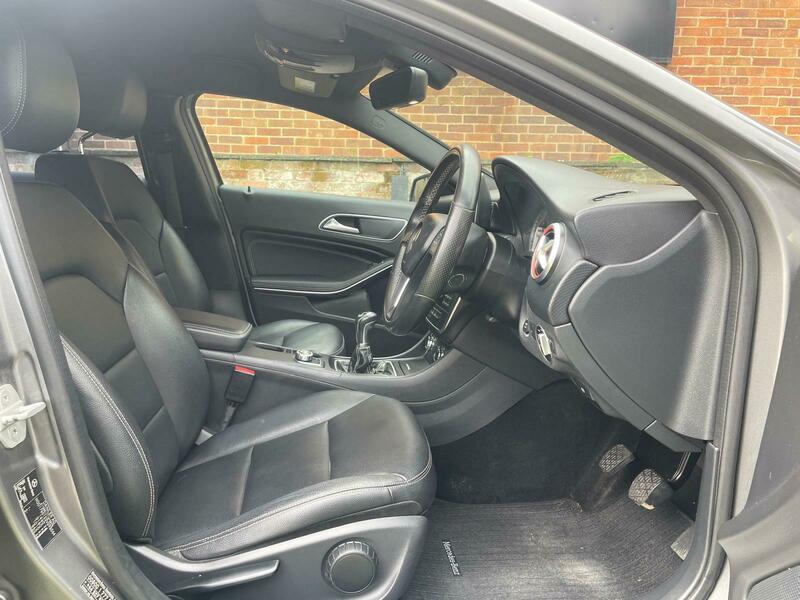 Used Mercedes-Benz A-Class 2015 for sale - 76497015: Photo 11