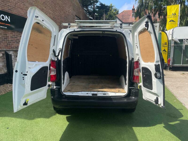 Used Peugeot Partner 2020 for sale - 76643079: Photo 16