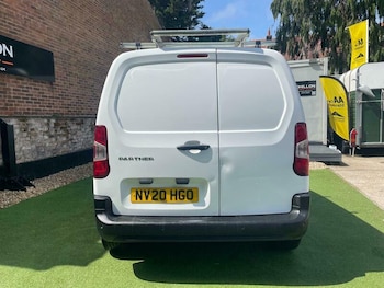 Used Peugeot Partner 2020 for sale - 76643079: Photo