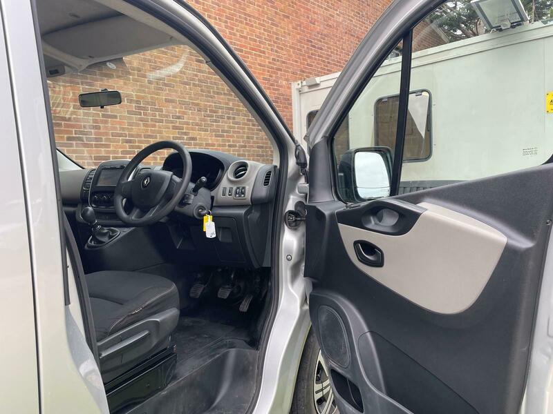 Used Renault Trafic 2018 for sale - 76396671: Photo 10