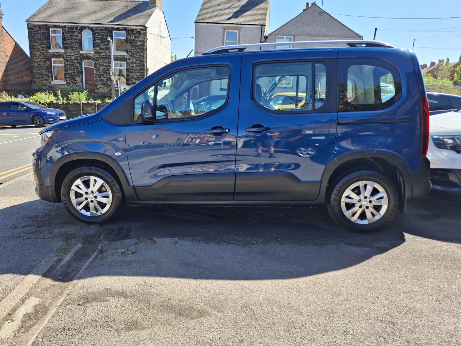 Vehicle 19