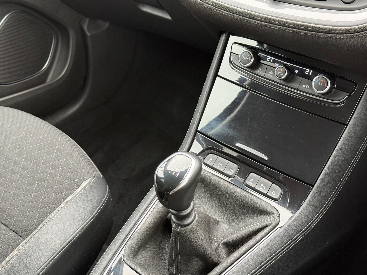 Used Vauxhall Grandland X 2018 for sale - 78204065: Photo 34