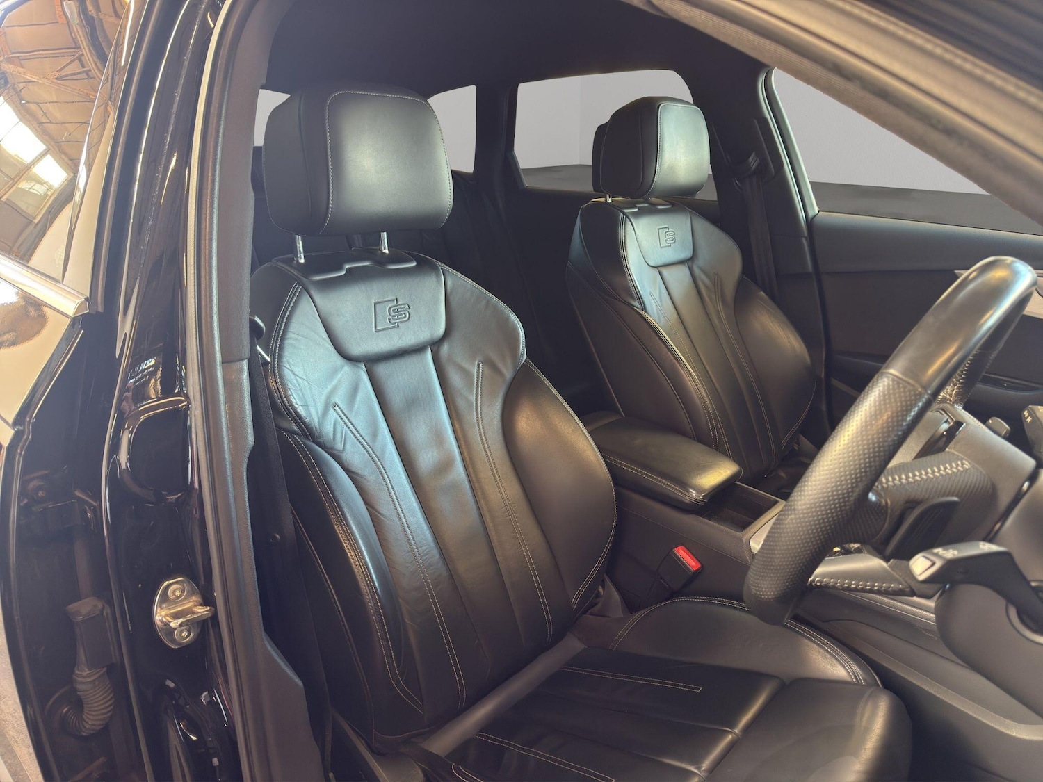 Used Audi A4 2017 for sale - 77021063: Photo 12