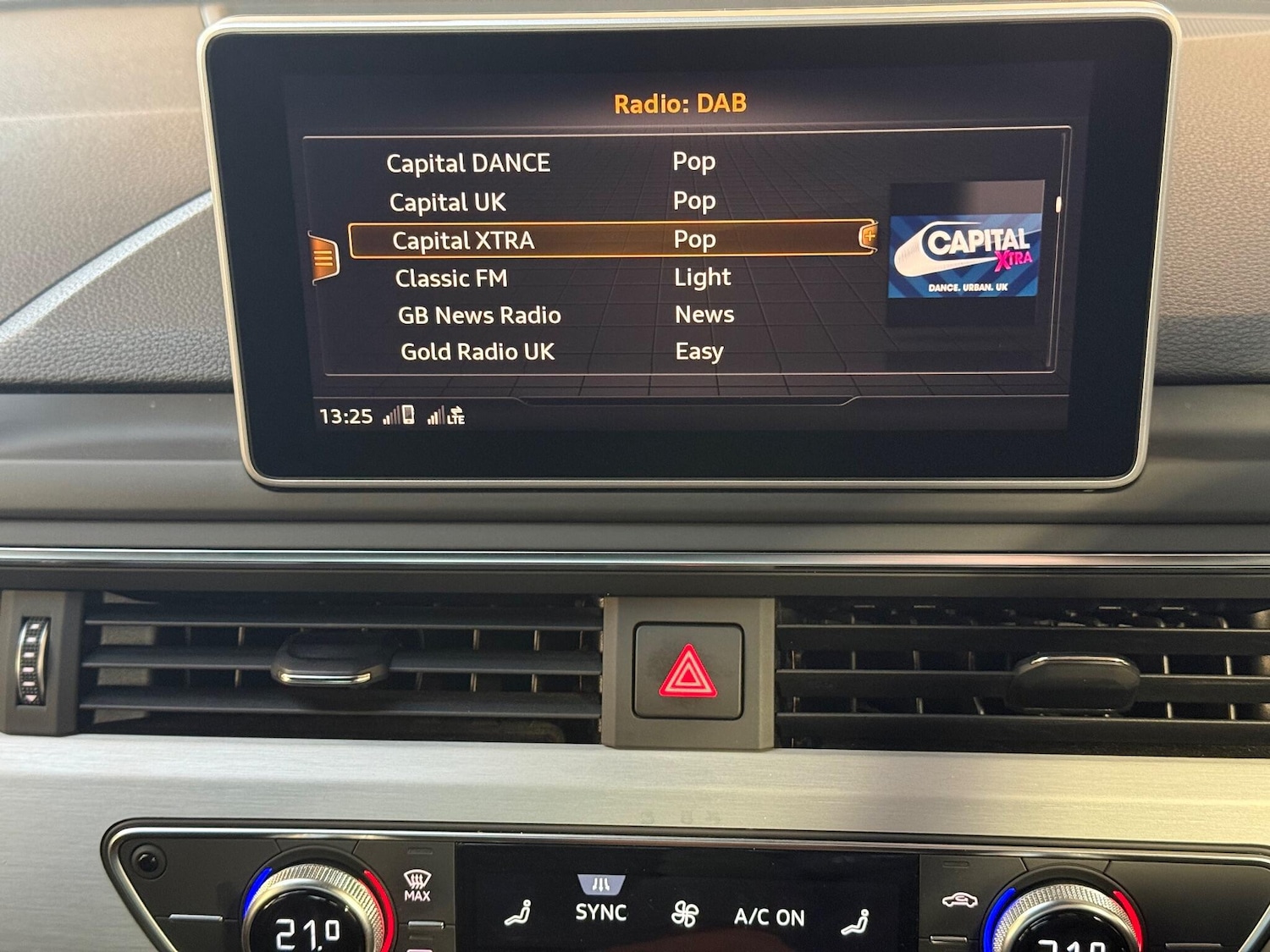 Used Audi A4 2017 for sale - 77021063: Photo 32