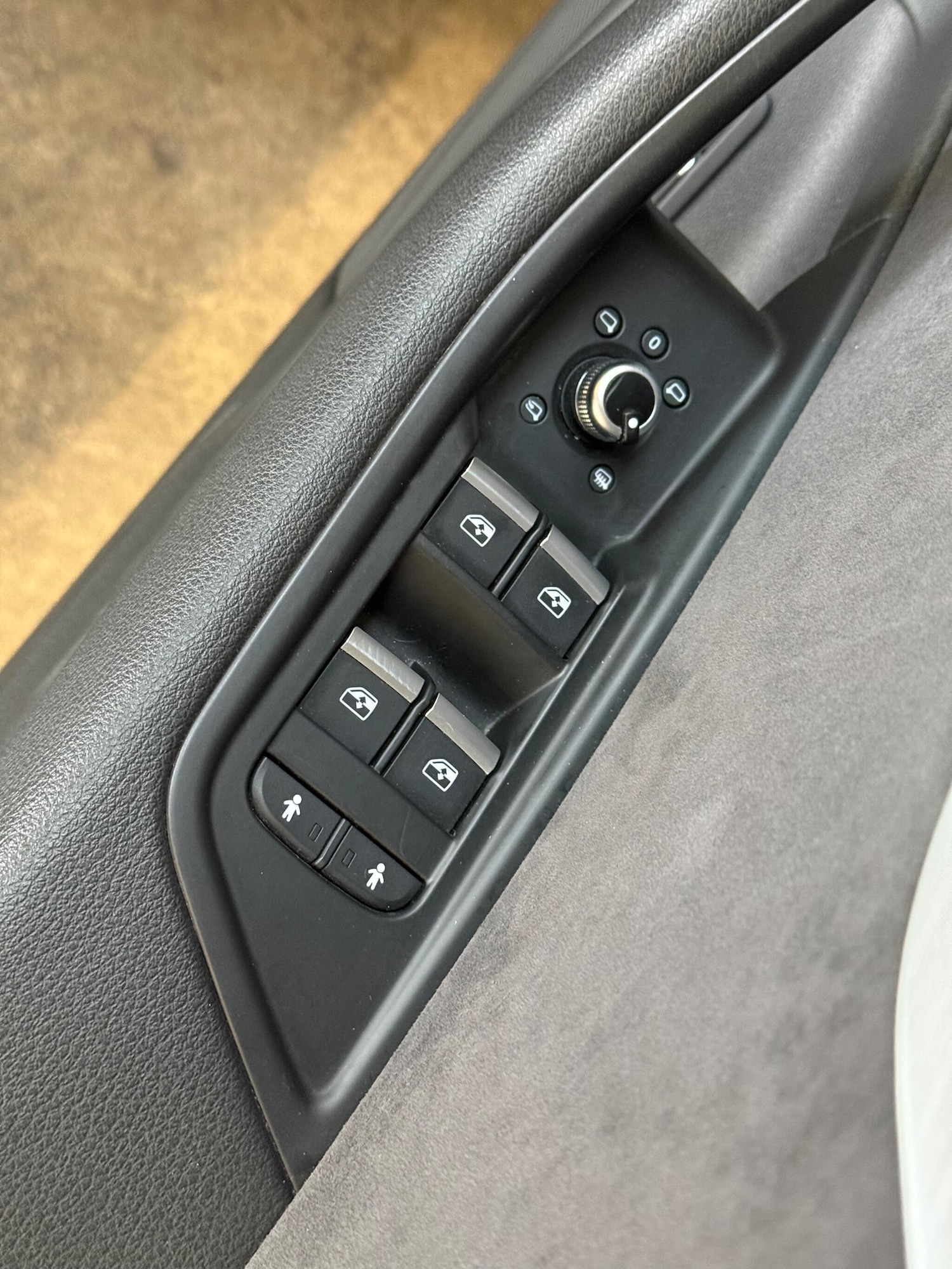 Used Audi A4 2017 for sale - 77021063: Photo 43