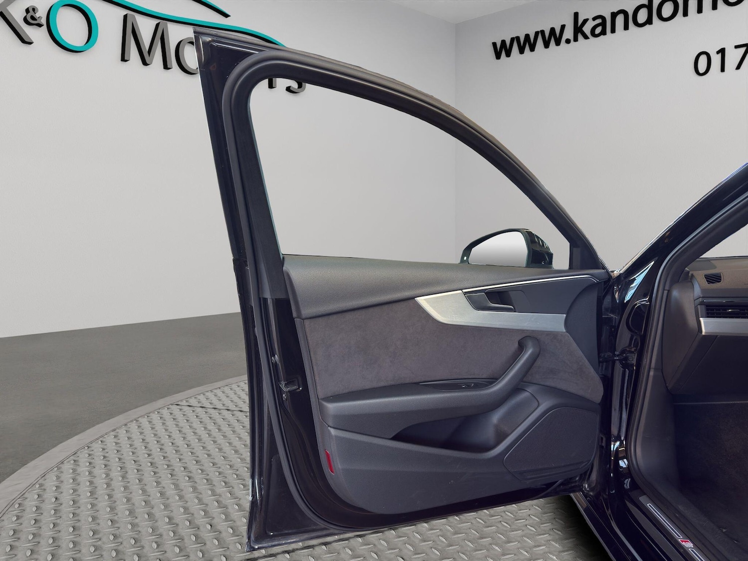 Used Audi A4 2017 for sale - 77021063: Photo 47