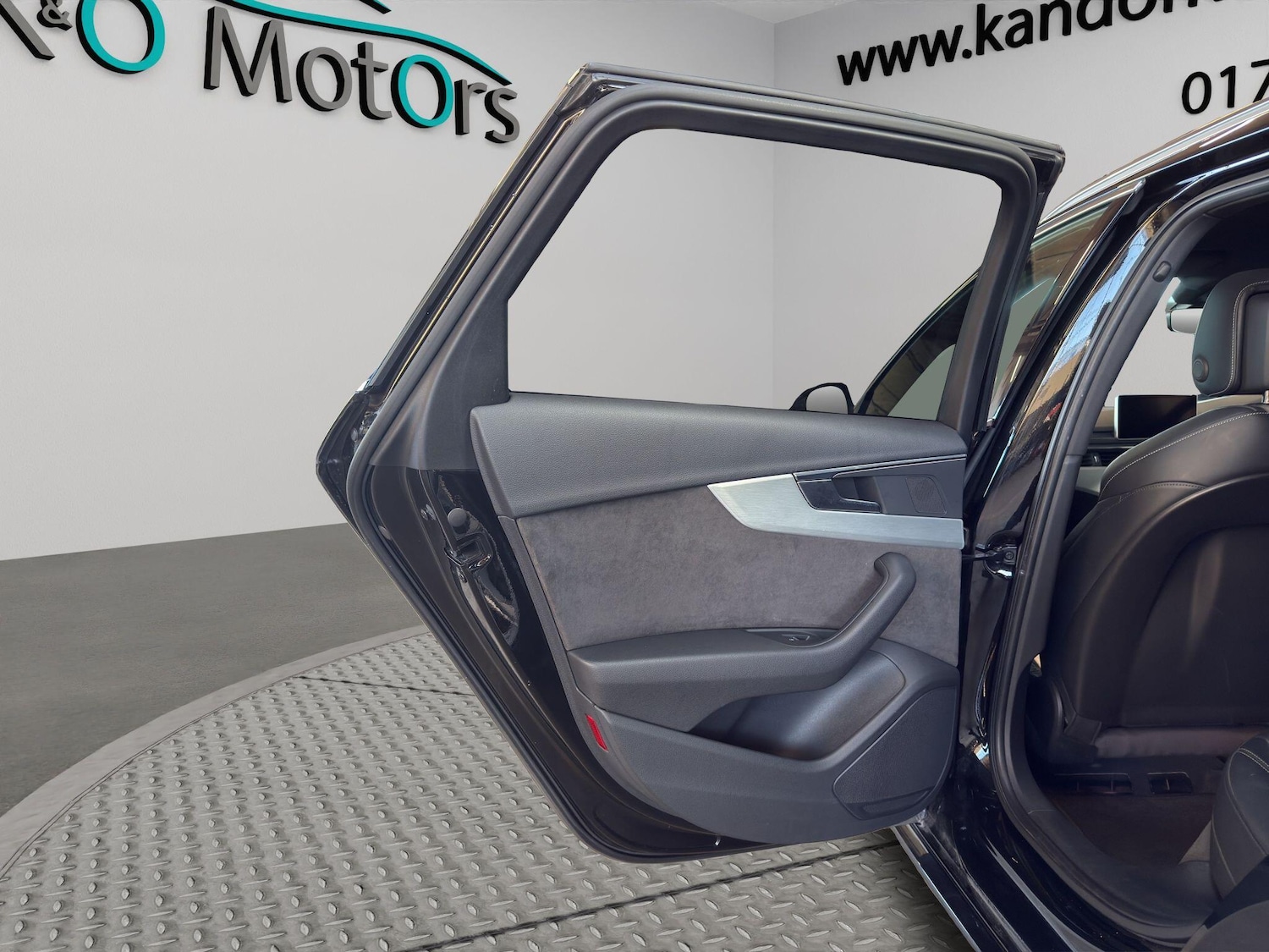 Used Audi A4 2017 for sale - 77021063: Photo 48