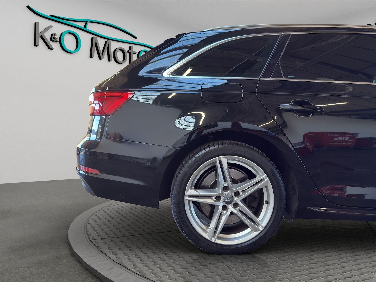 Used Audi A4 2017 for sale - 77021063: Photo 62