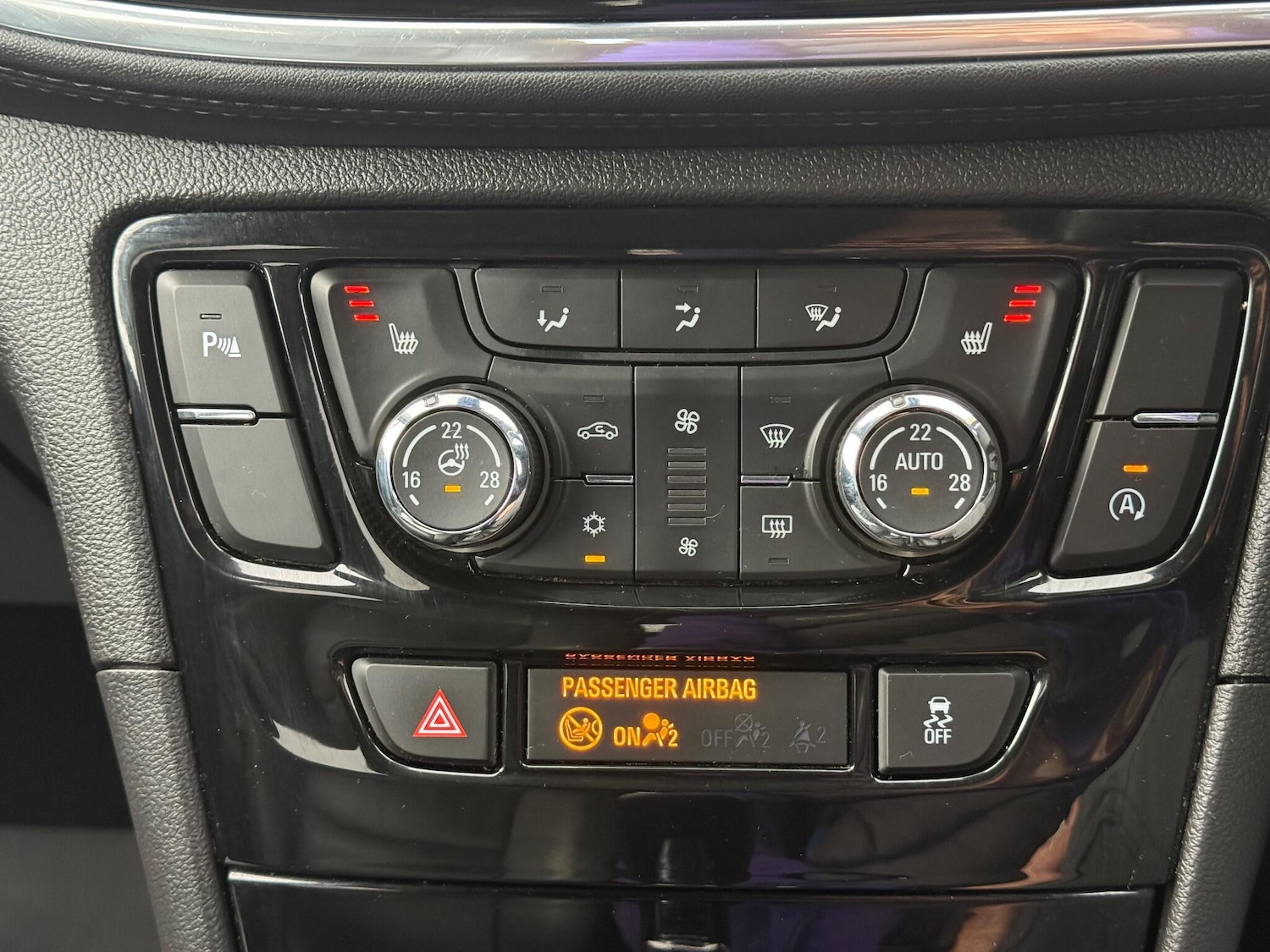 Used Vauxhall Mokka X 2018 for sale - 77115891: Photo 37