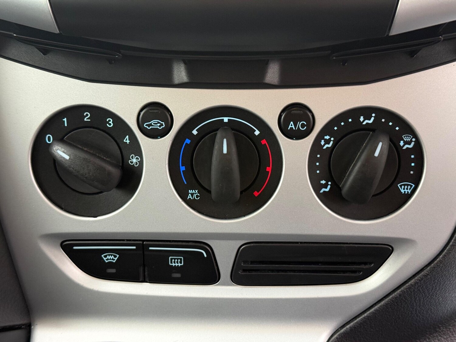 Used Ford Focus for sale - 76994402: Photo 35