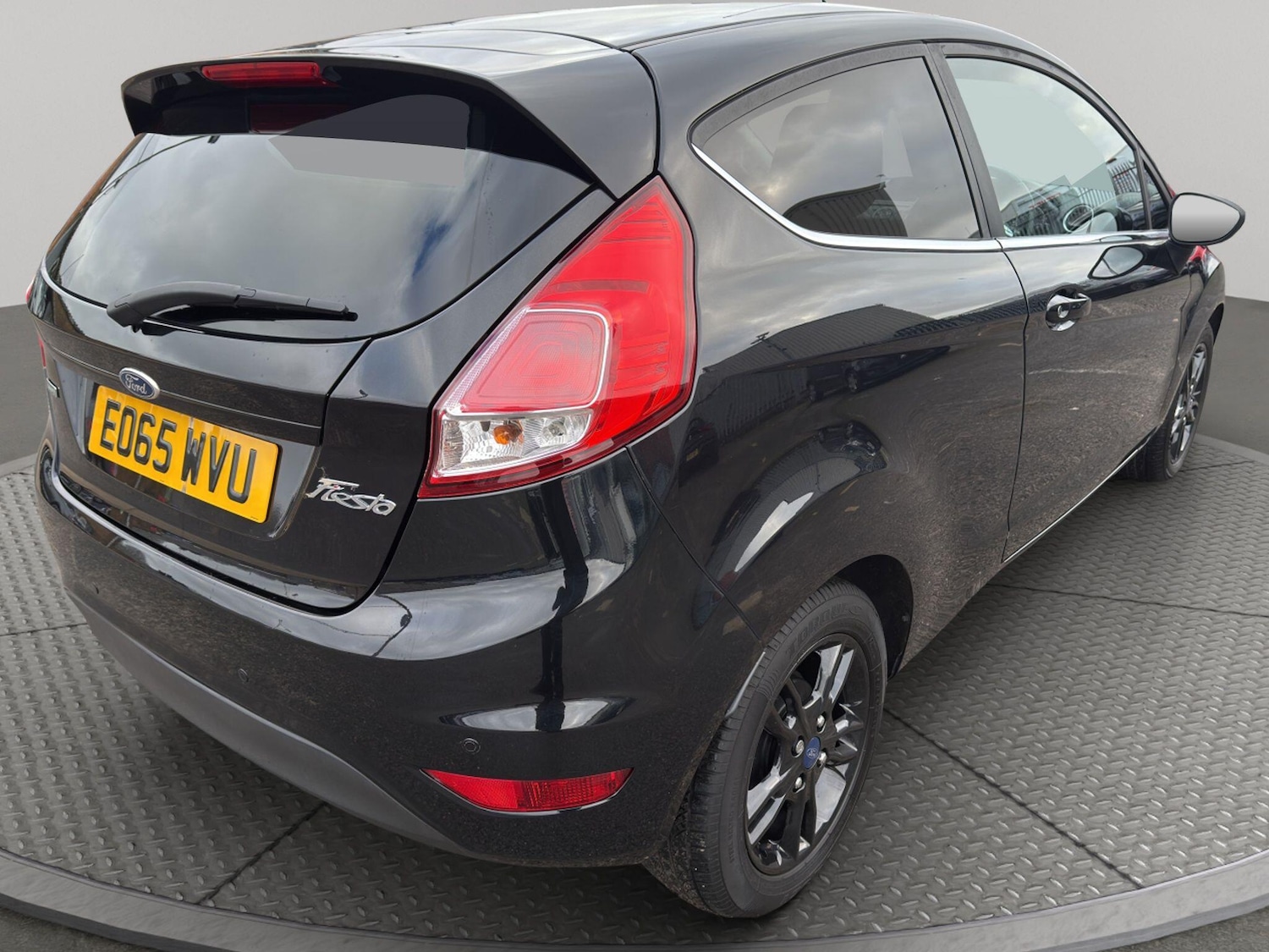 Used Ford Fiesta 2015 for sale - 77115909: Photo 43