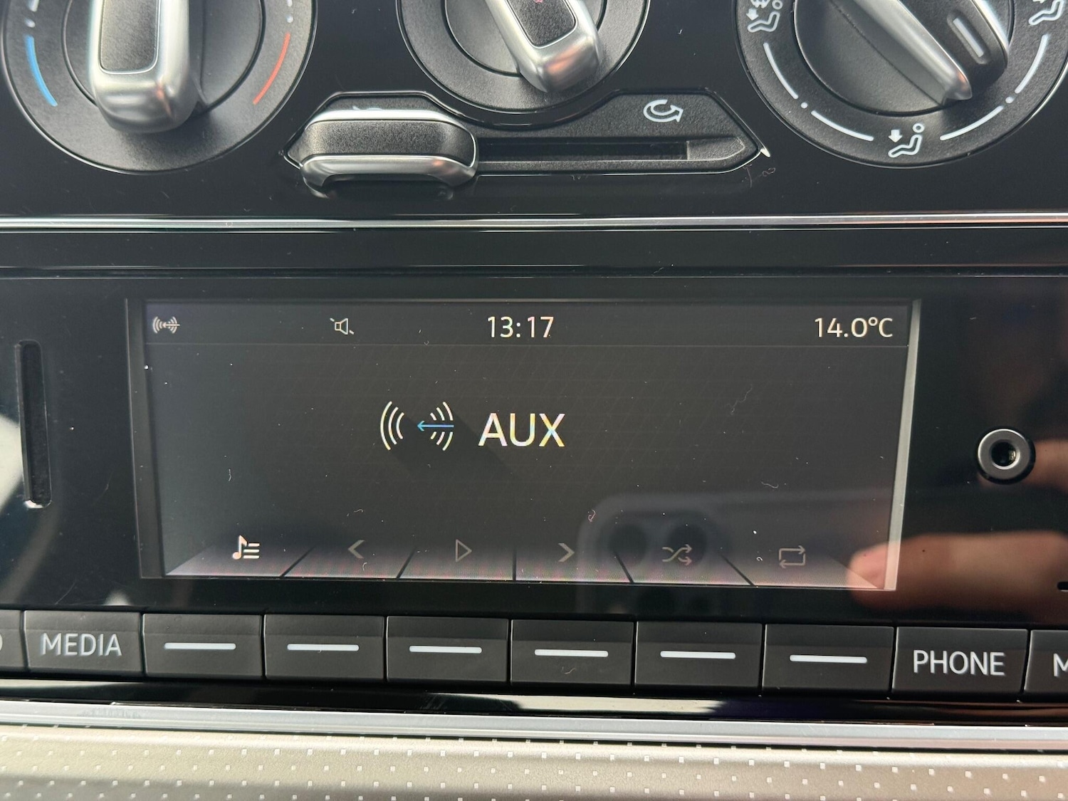 Used Volkswagen up! 2019 for sale - 77115927: Photo 32