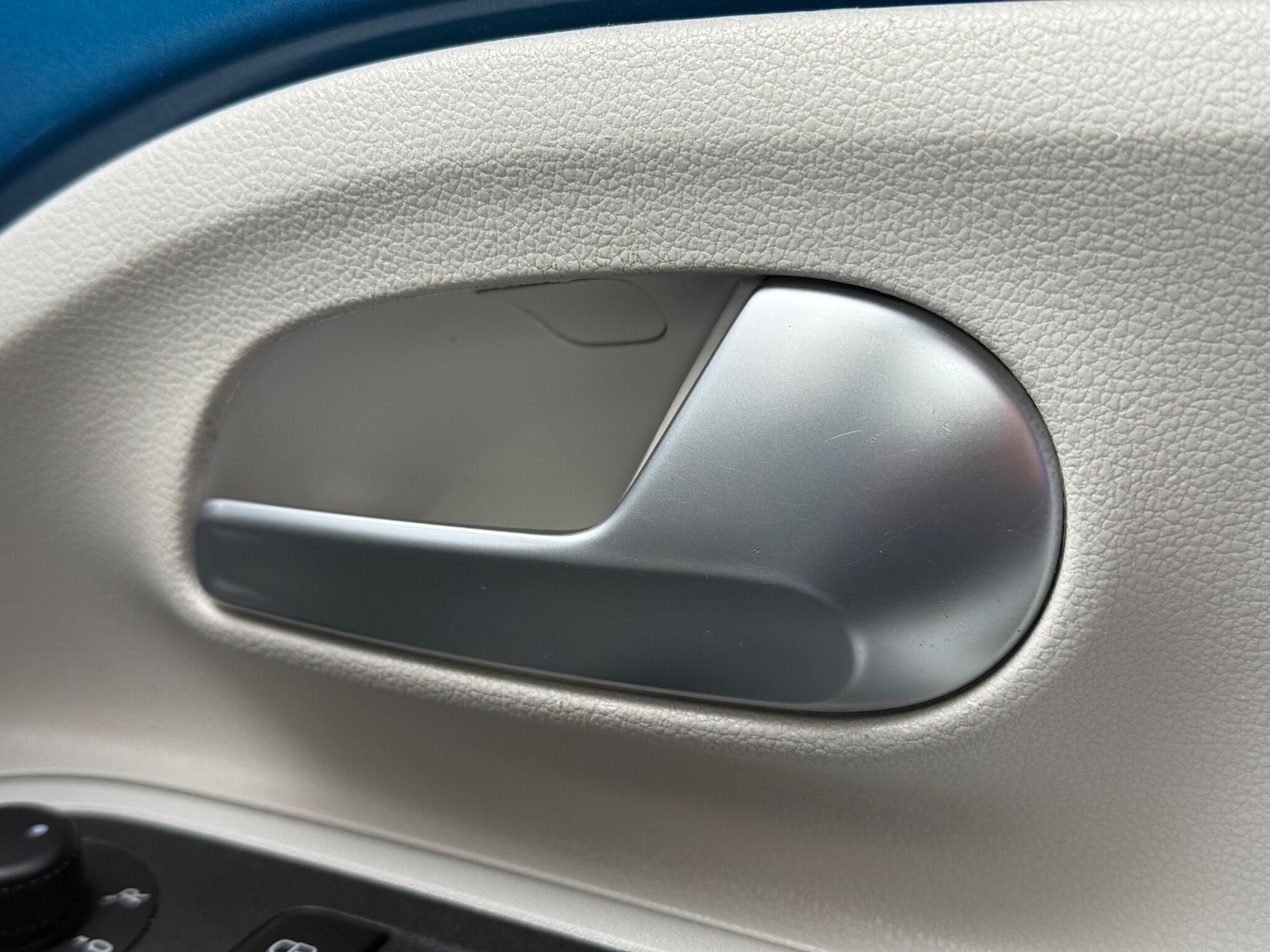 Used Volkswagen up! 2019 for sale - 77115927: Photo 37