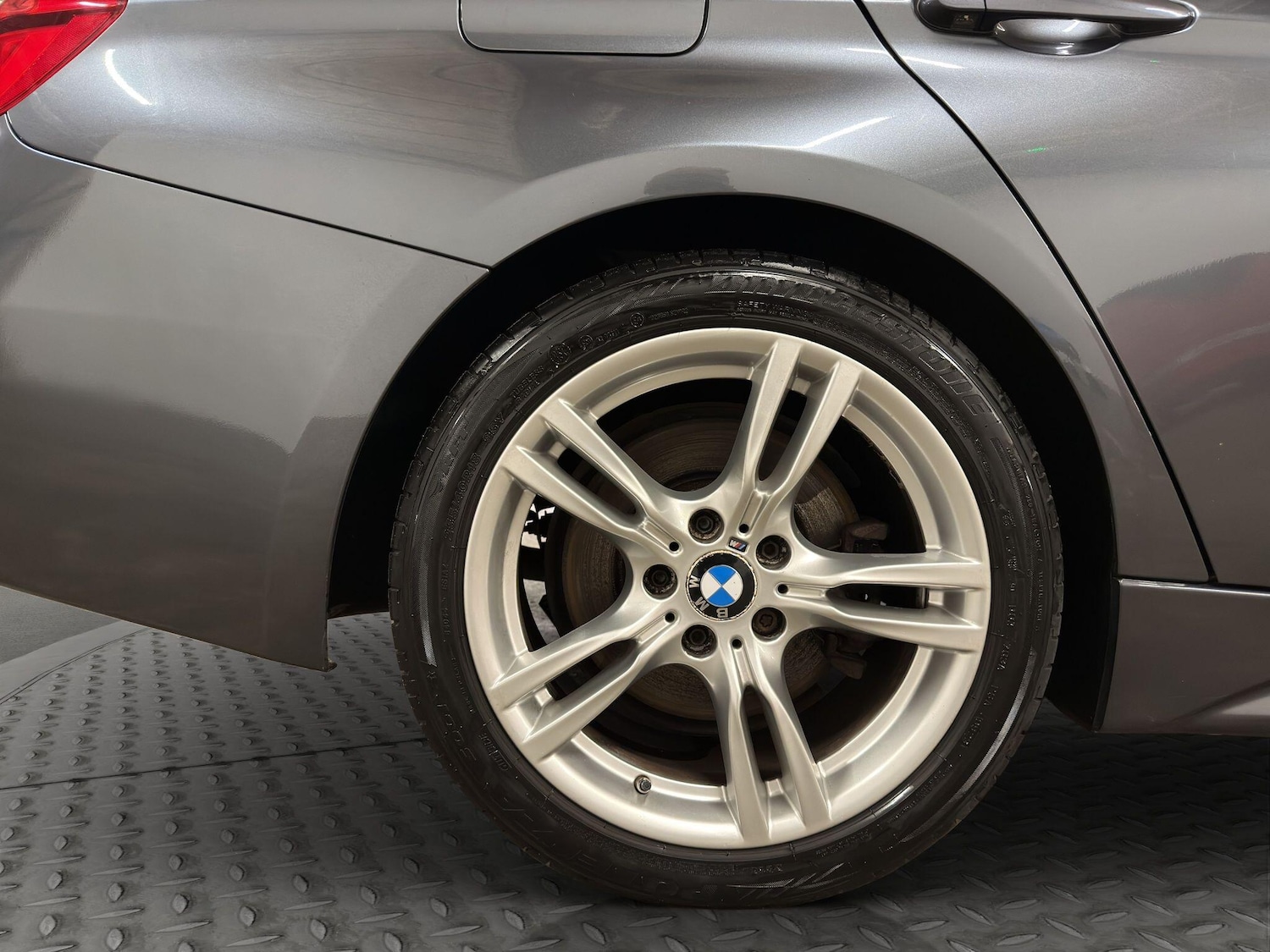 Used BMW 3 Series 2017 for sale - 77163378: Photo 27