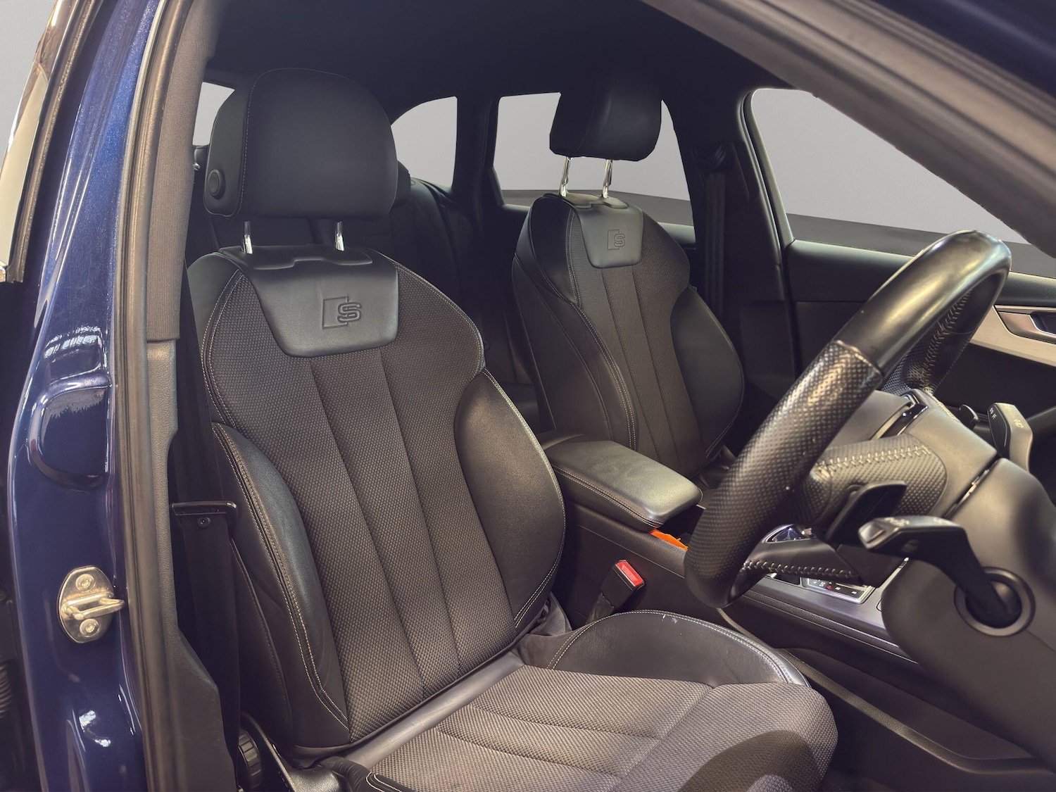 Used Audi A4 2016 for sale - 76832139: Photo 10