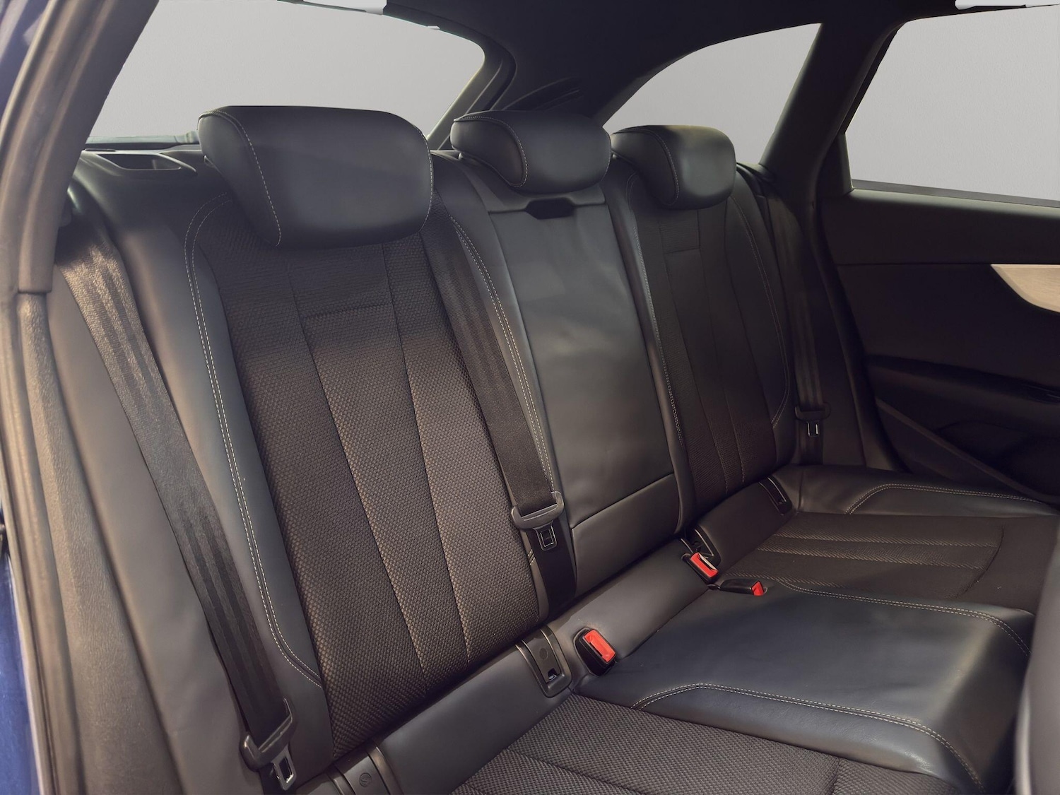 Used Audi A4 2016 for sale - 76832139: Photo 12