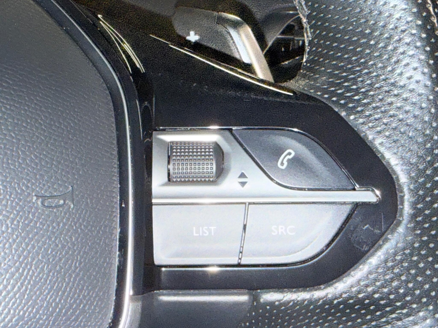 Used Peugeot 5008 2019 for sale - 76701037: Photo 24