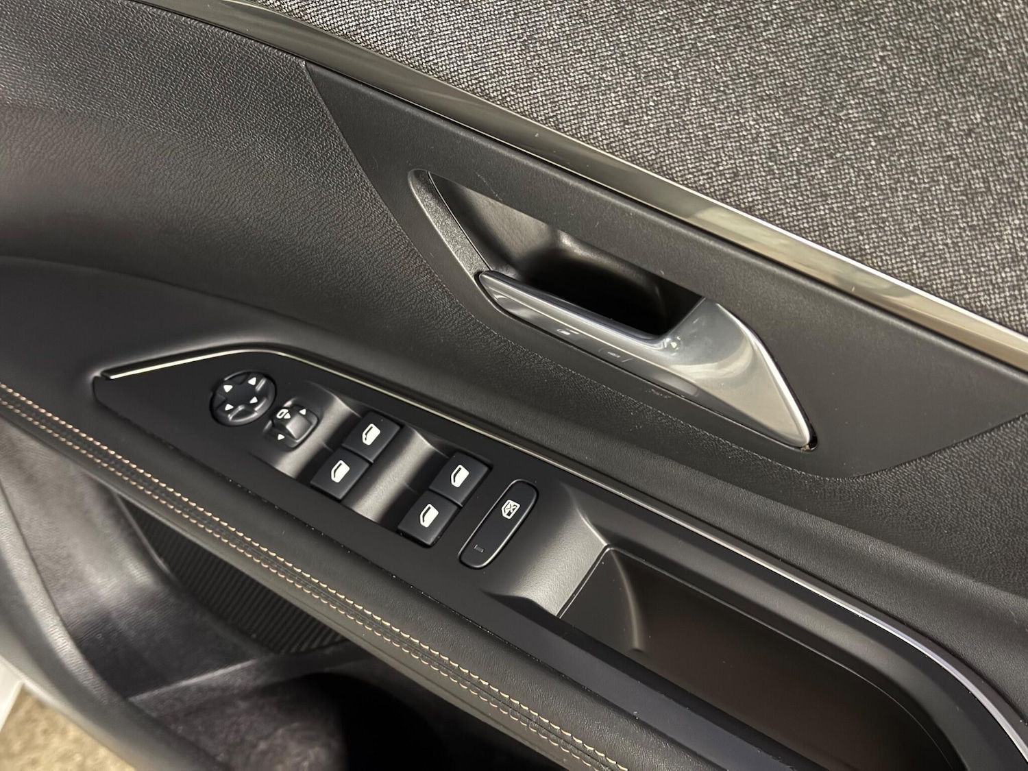 Used Peugeot 5008 2019 for sale - 76701037: Photo 37